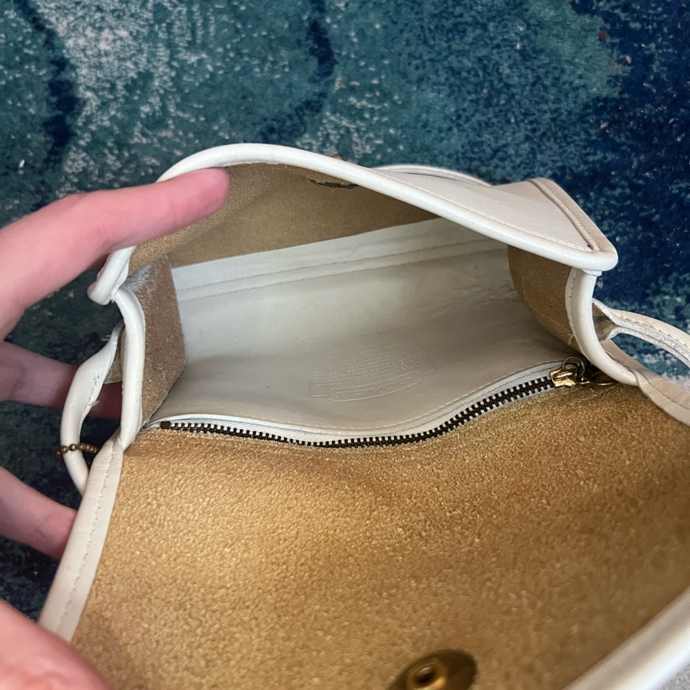 VTG Coach Christie Bone Leather Crossbody Bag- 9892 - Picture 3 of 8